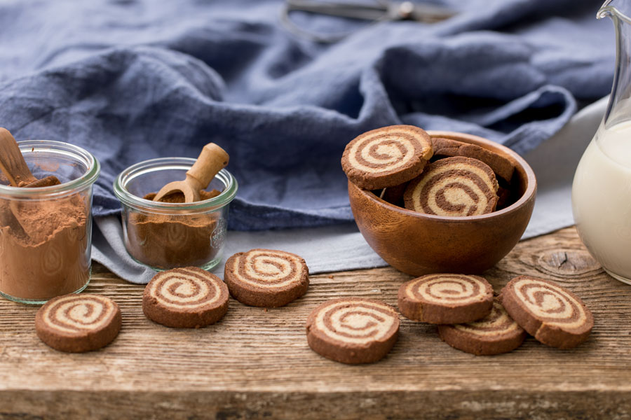 Schoko-Spiralen mit Mandeln und Kinderkaffee