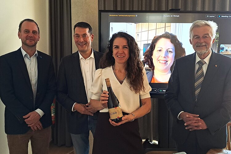 Amtsübergabe der Schirmherrschaft an Seraphine Wilhelm. Rapunzel Geschäftsführerin ist neue „Ökologia“